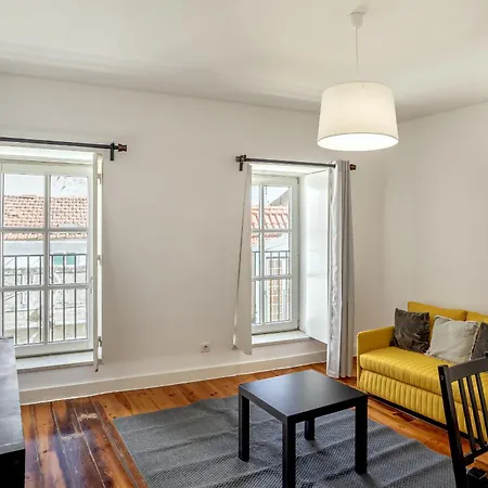 Bairro Alto Typical By Homing Apartment *