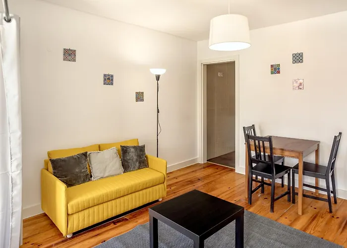 Bairro Alto Typical By Homing Daire