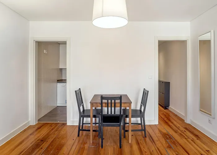 Daire Bairro Alto Typical By Homing